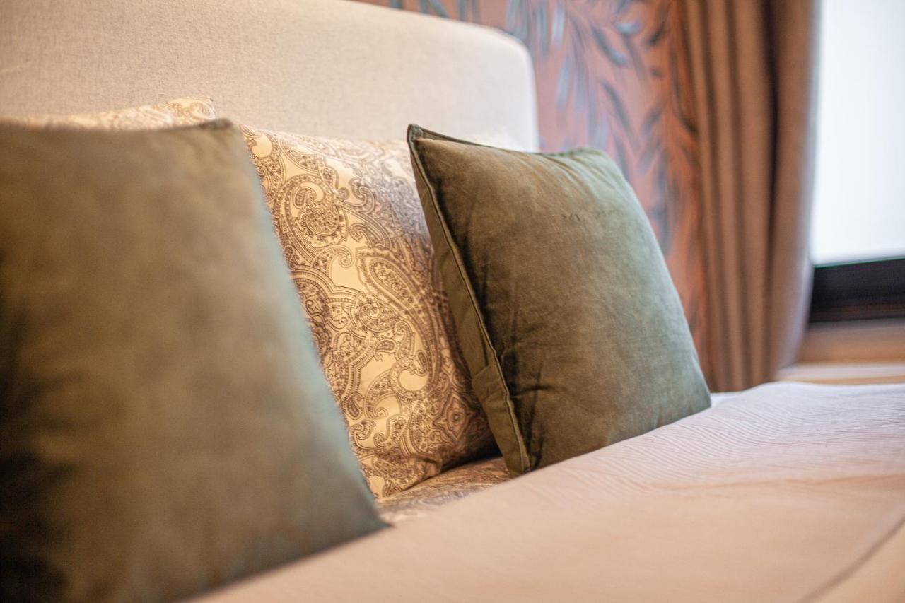 Luxury Suites Royal Antwerpen Bagian luar foto