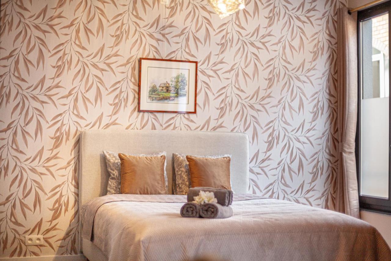 Luxury Suites Royal Antwerpen Bagian luar foto