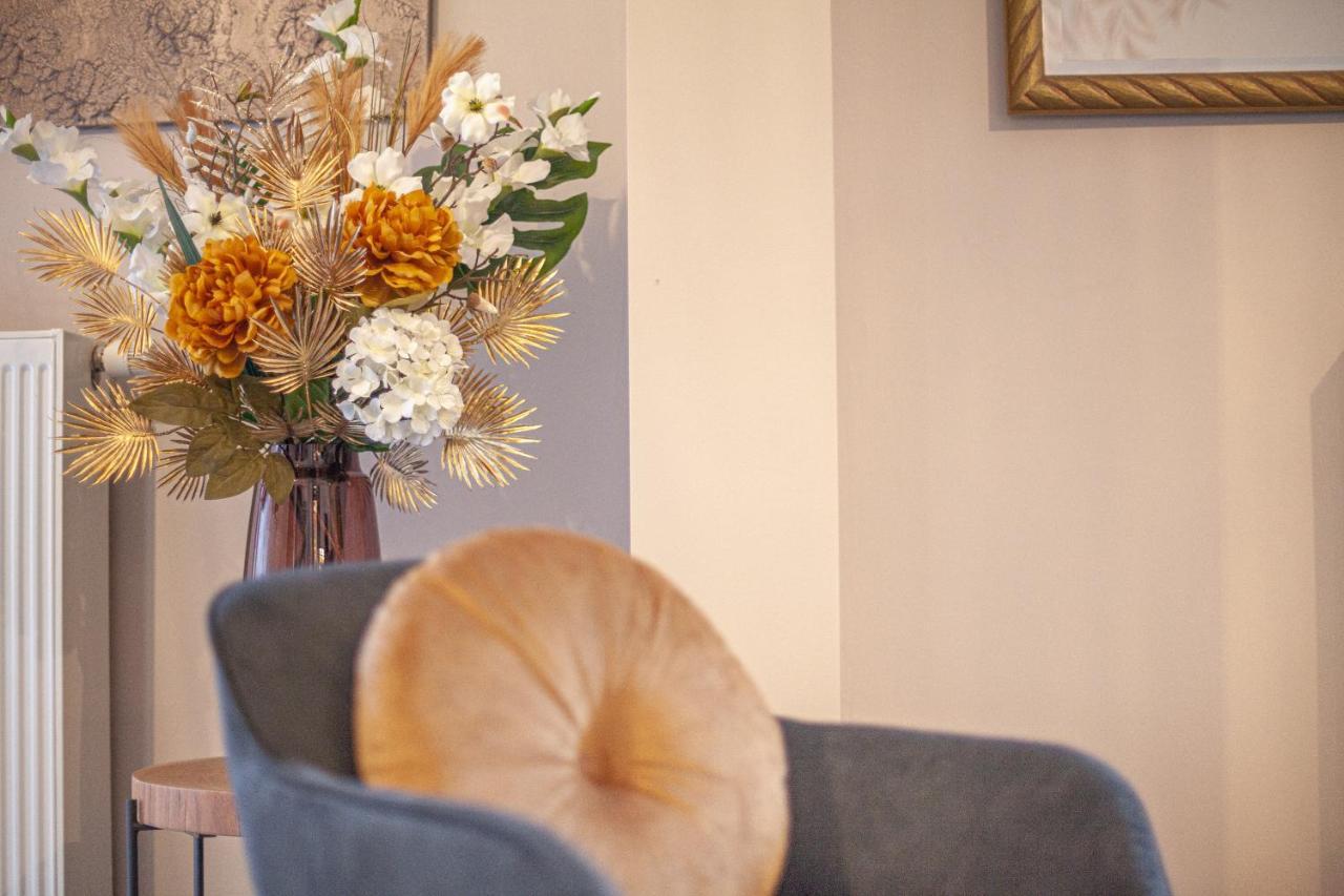 Luxury Suites Royal Antwerpen Bagian luar foto
