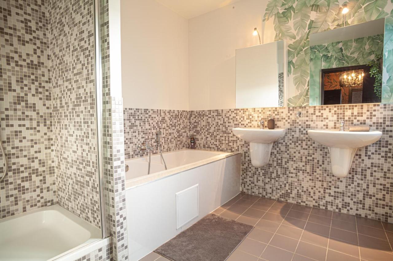 Luxury Suites Royal Antwerpen Bagian luar foto