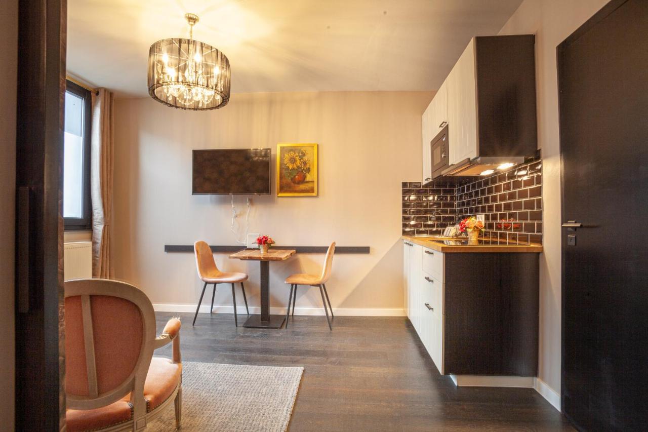 Luxury Suites Royal Antwerpen Bagian luar foto