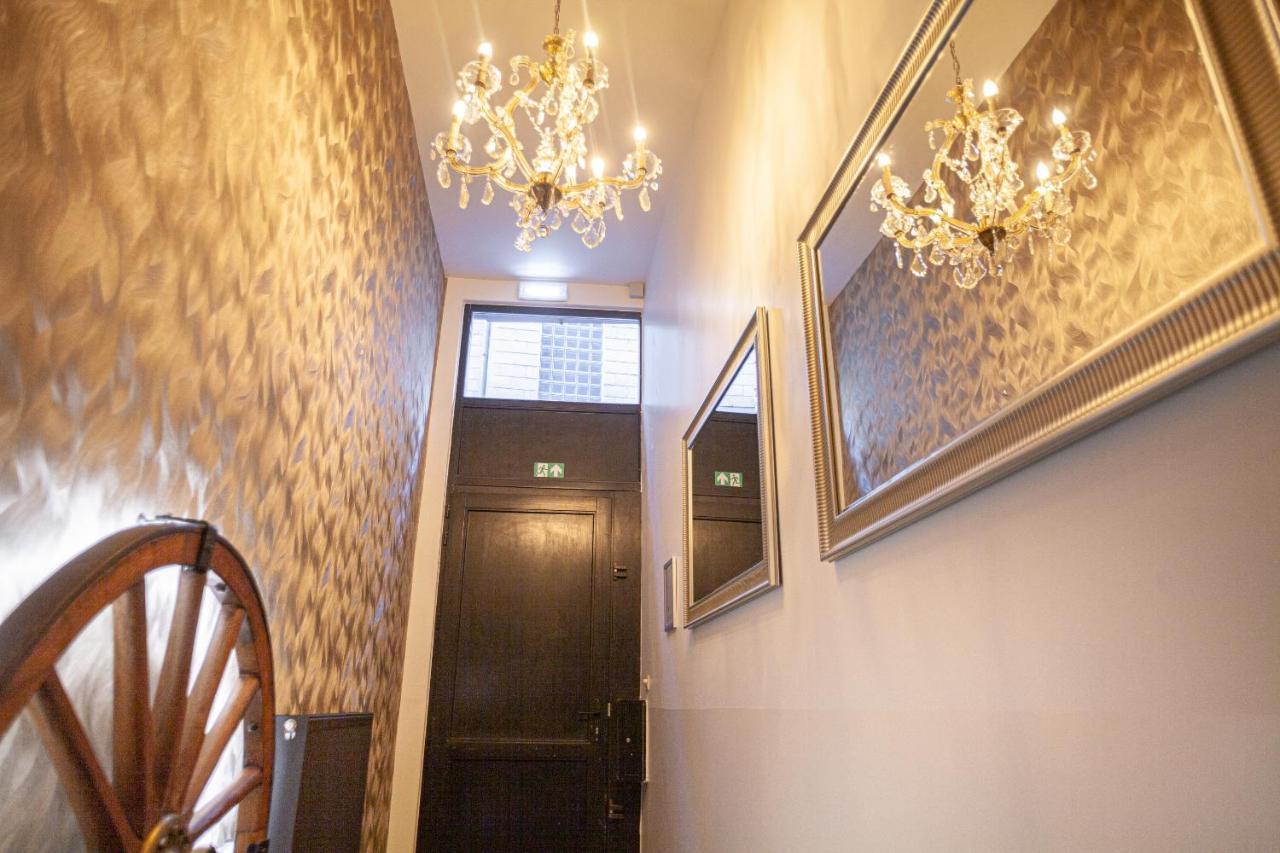 Luxury Suites Royal Antwerpen Bagian luar foto